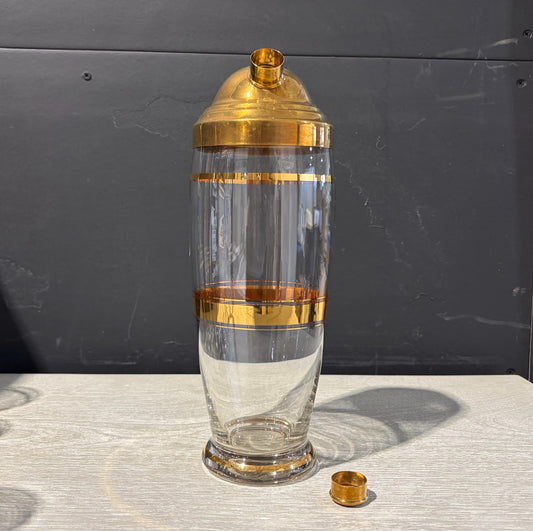 VTG Cocktail Shaker w/6 coupe Glasses, Shaker is 11"H x 4"W