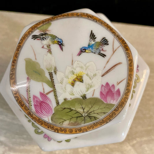 Andrea Sadek Ginger Jar, Hummingbirds, 5.25"H x 4"Dia