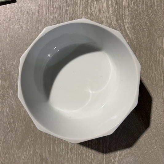 Blue/White Rice Bowl w/Landscape designs, 6.75" Dia x 4"H