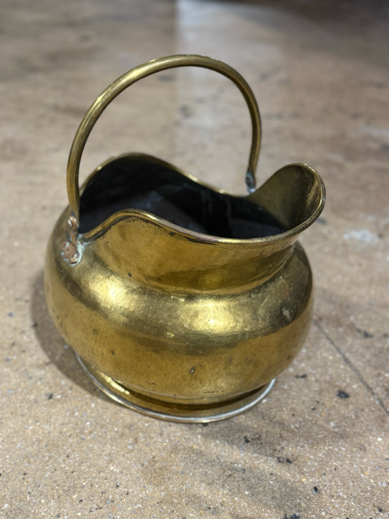 Antique brass & copper coal scuttle, handhammered, 15"L x 11"W x 13"H
