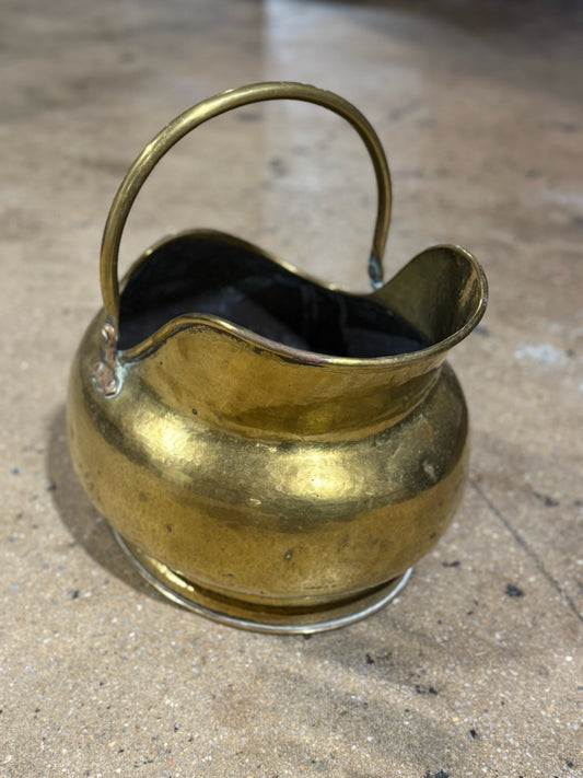 Antique brass & copper coal scuttle, handhammered, 15"L x 11"W x 13"H