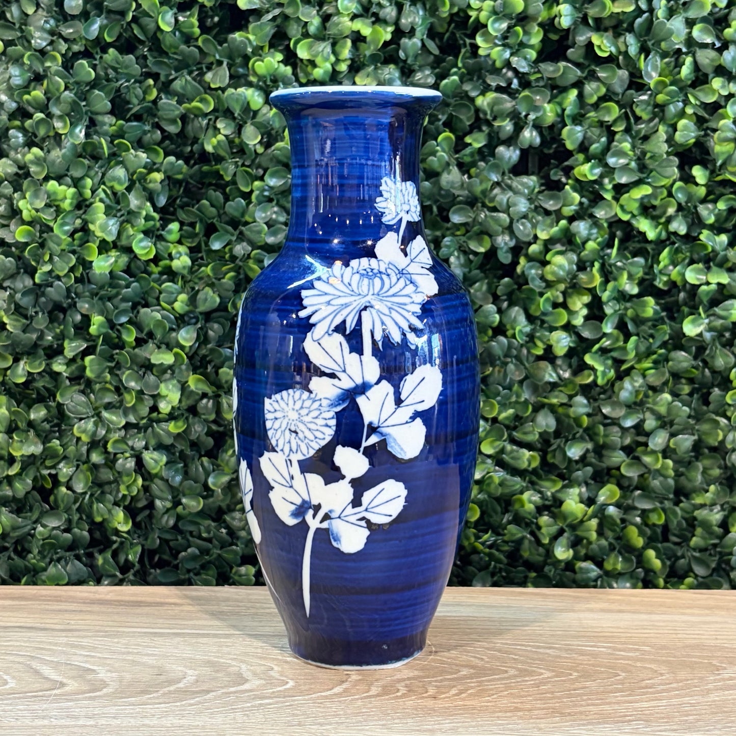 VTG Handpainted Blue & White Takahashi Vase, 8.5"H x 3.5"Dia