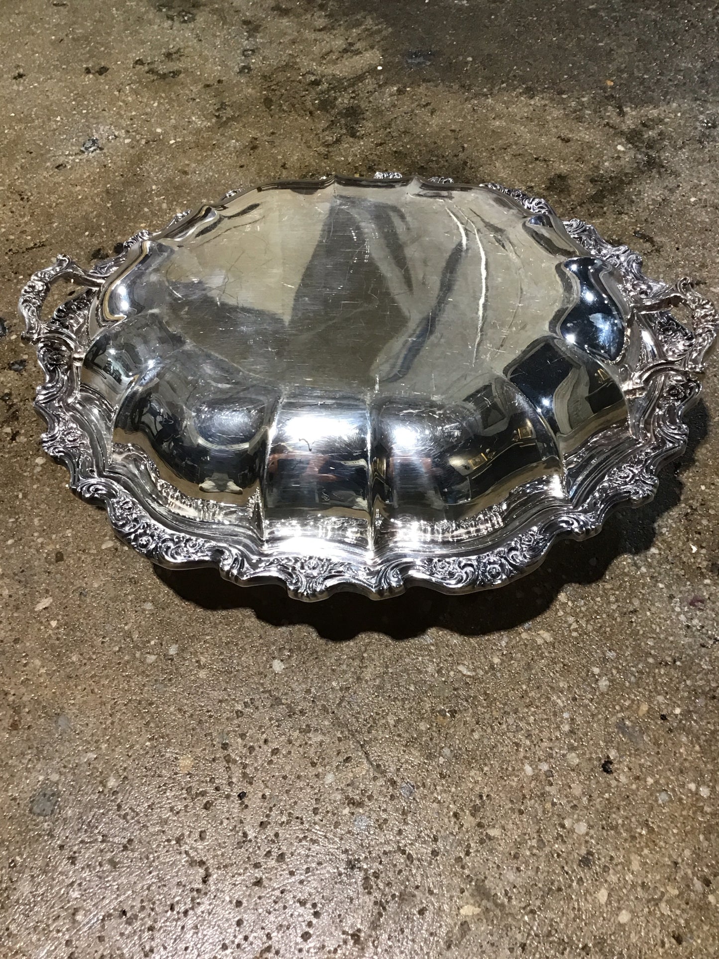 International Silver Co. Silverplate Covered Dish 12" L x 10" W x 4" H