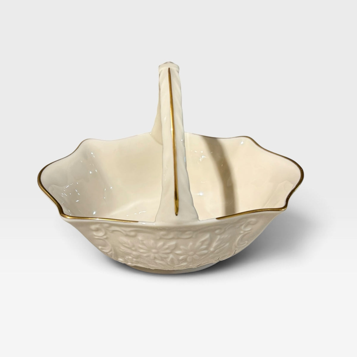 Lenox  Sans Souci Small Oval Basket, 6"W x 4.25"D x 5"H