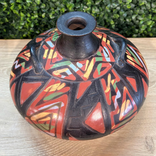 Chulucanas Peru Geometric Pottery Olla Vase, 8"Dia x 6.5"H