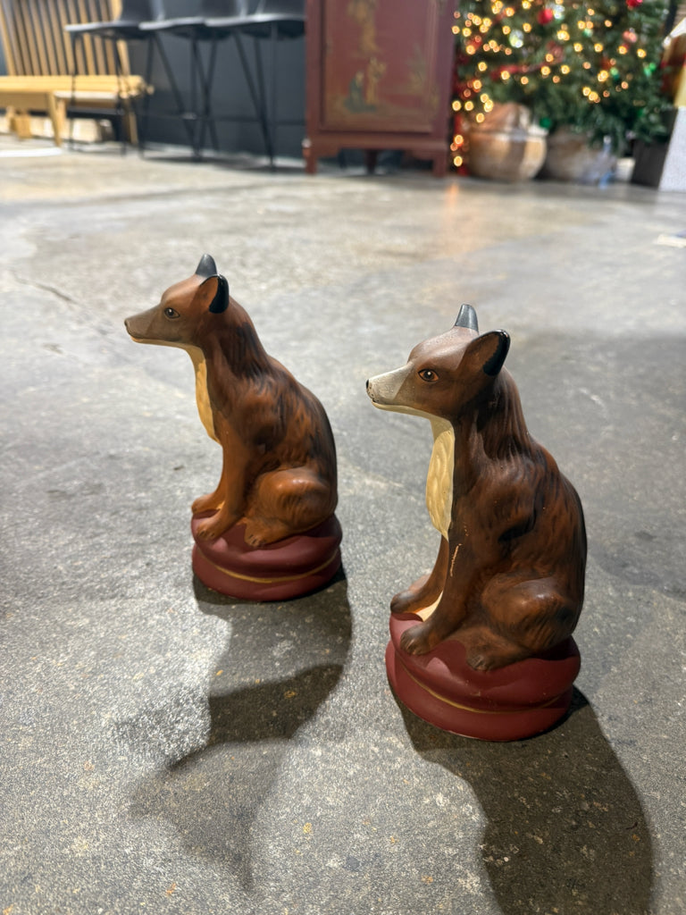 PAIR of ceramic foxes, 8"H x 4"W x 4"D
