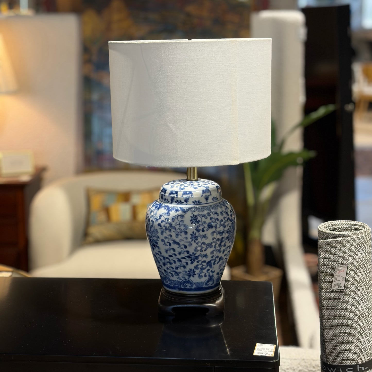 VTG Blue & White Ginger Jar Table Lamp on Wooden Base, 24"H x 14"Dia