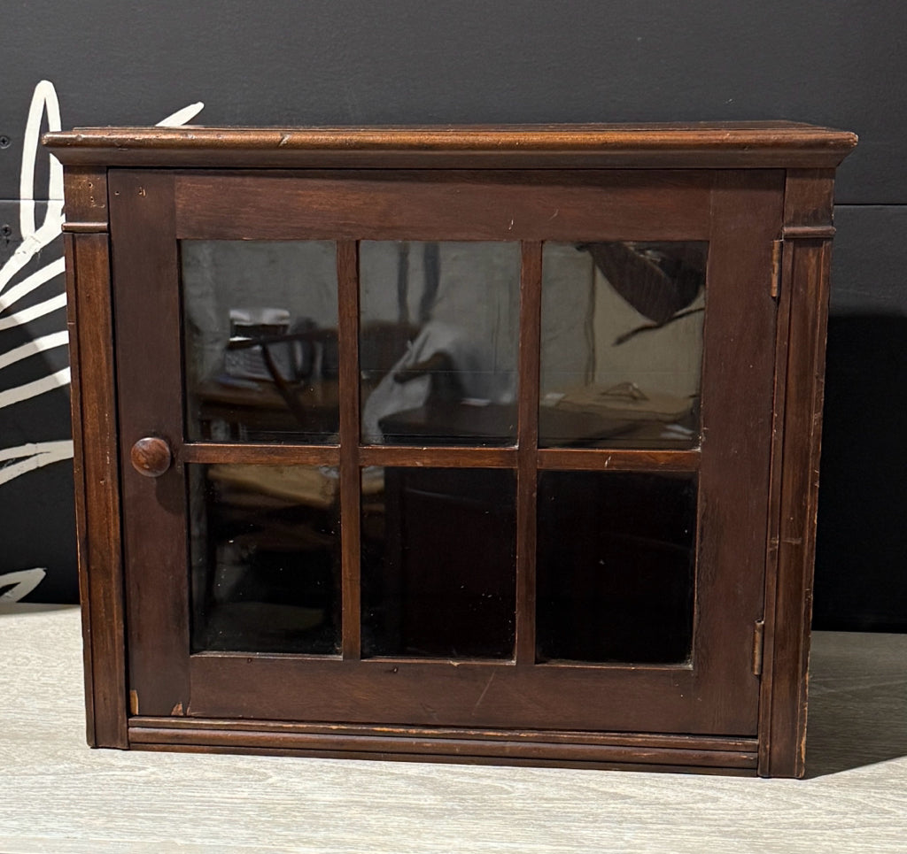 Tisdale Cabinet Co. wall cabinet, 19"W x 13"D x 15.5"H