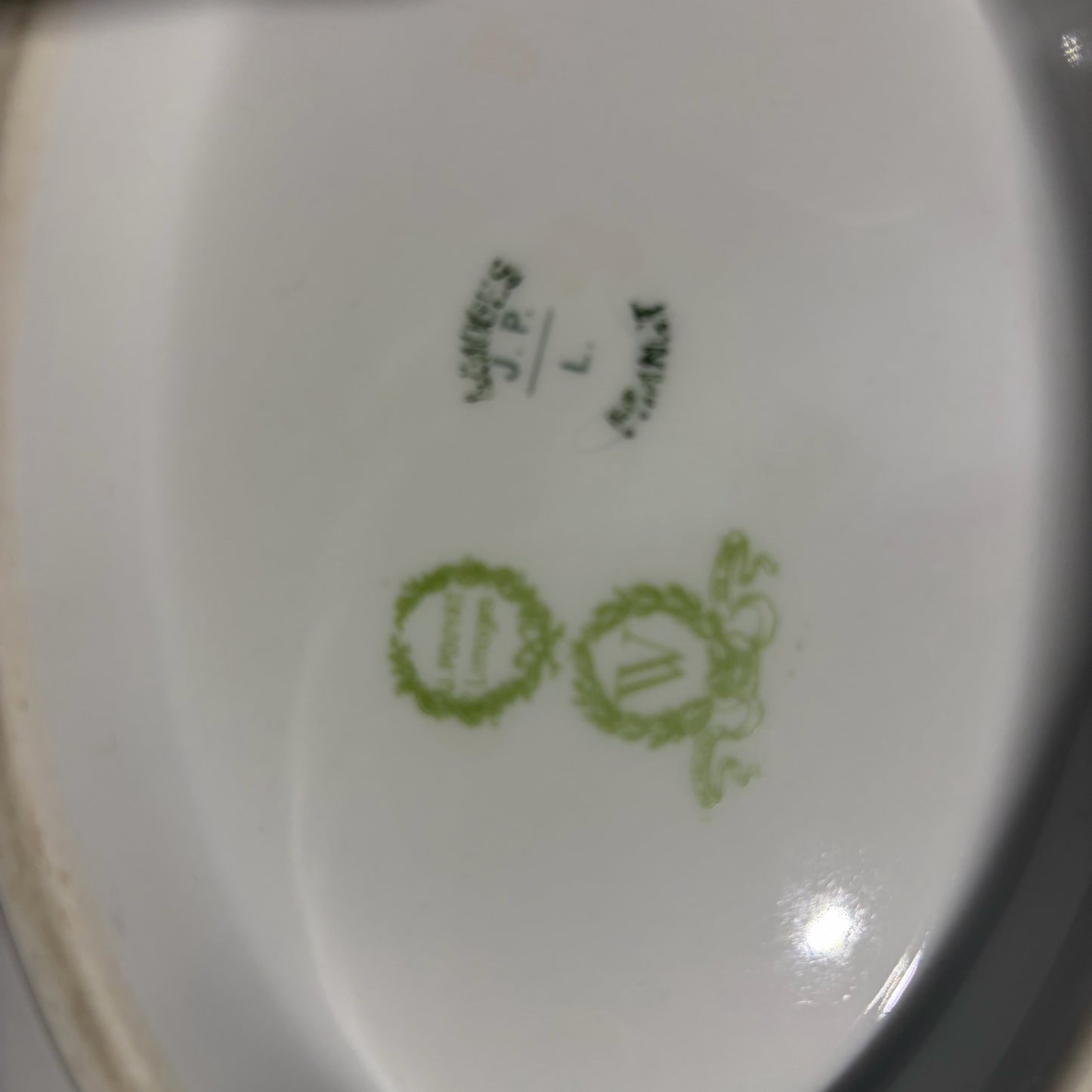 Limoges Server w/Lid, 12.5"W x 7"D x 6"H