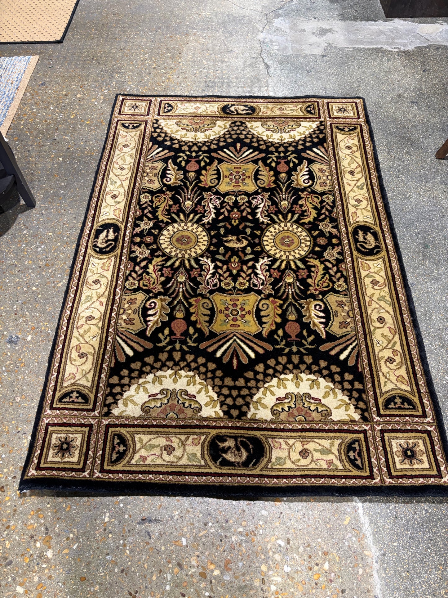 Black & Tan Wool Rug, 4'W x 6'L