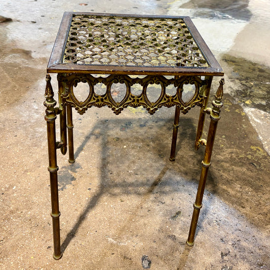 Med Cast Aluminum Aged Bronze Table, 13.25"W x 13.25"D x 20.5"H