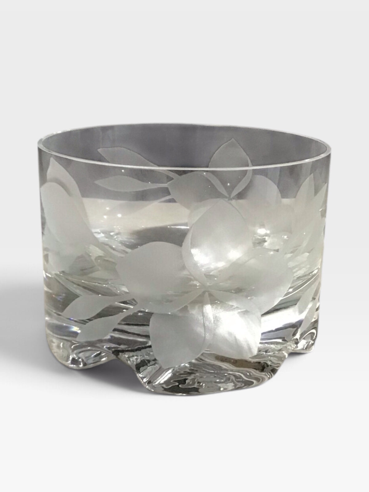 Etched Bowl by Frank Oda's Ats Hawaii'4.75" Diam x 3.5"H