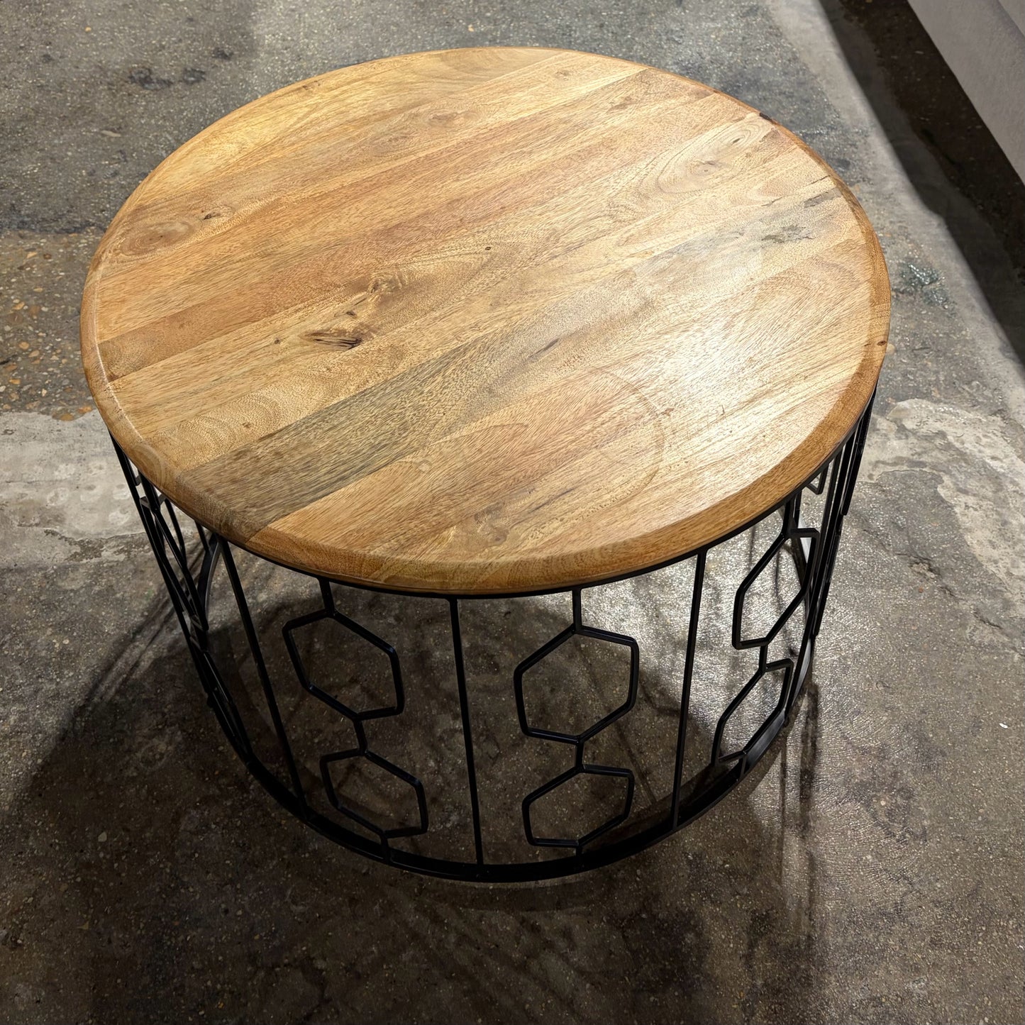 Round Coffee Table W/ Natural Wood Top, 27.5"Dia x 19"H